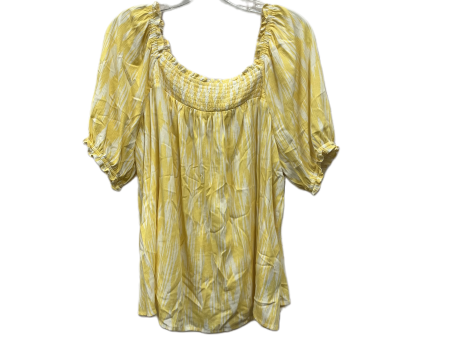 Top Short Sleeve By Torrid In Yellow, Size: 1x Supply