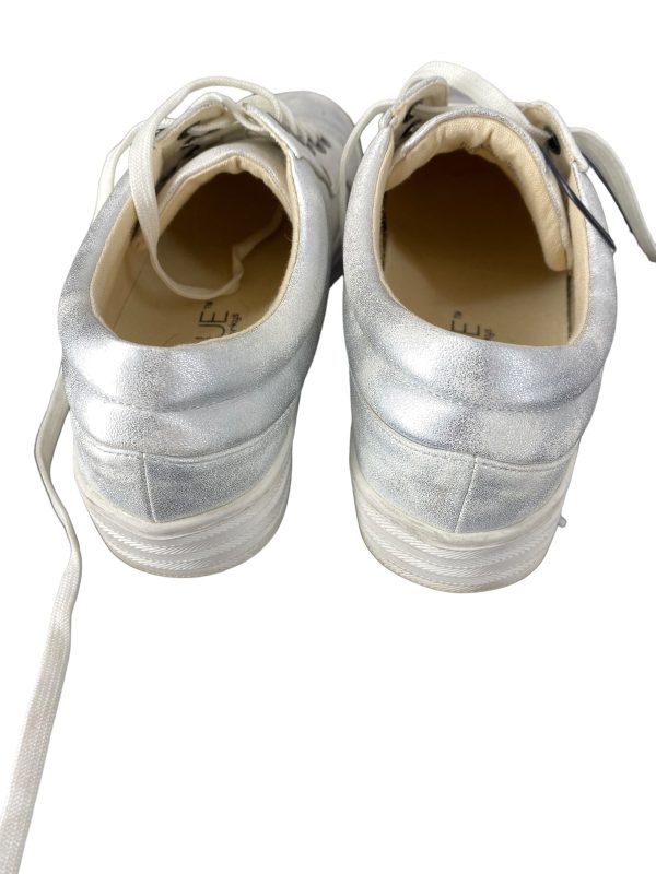 Shoes Sneakers By Corkys In Silver, Size: 7 Online Hot Sale