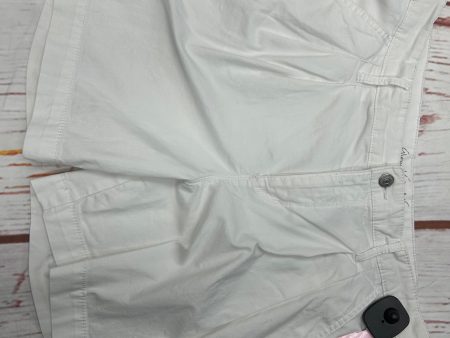 Shorts By Gloria Vanderbilt In White, Size: 8 Cheap