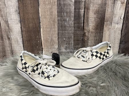 Shoes Sneakers By Vans In Checkered Pattern, Size: 8 on Sale