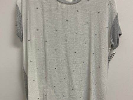 Top Short Sleeve By Two By Vince Camuto In Grey & White, Size: M Cheap