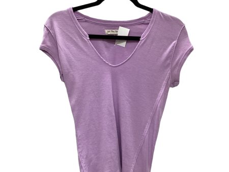 Top Short Sleeve By We The Free In Purple, Size: S Supply